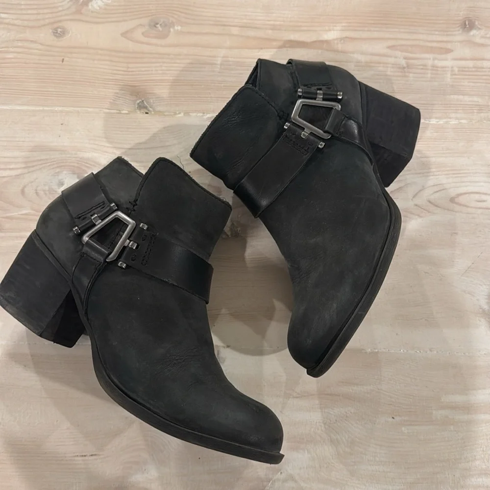 Aldo black buckle booties - Picture 2 of 7